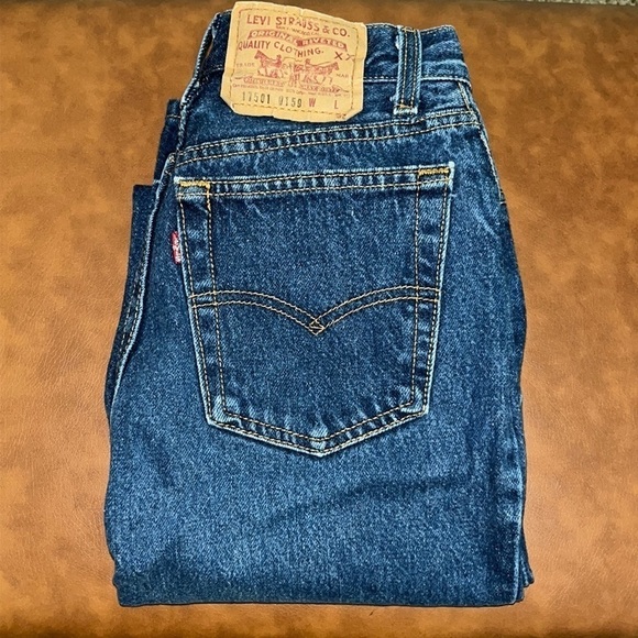 Levi’s Vintage 501 Size 7 - Picture 7 of 16